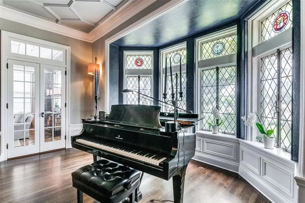 The Crown Jewel of Swiss Avenue Could Be Yours for $3.15 Million