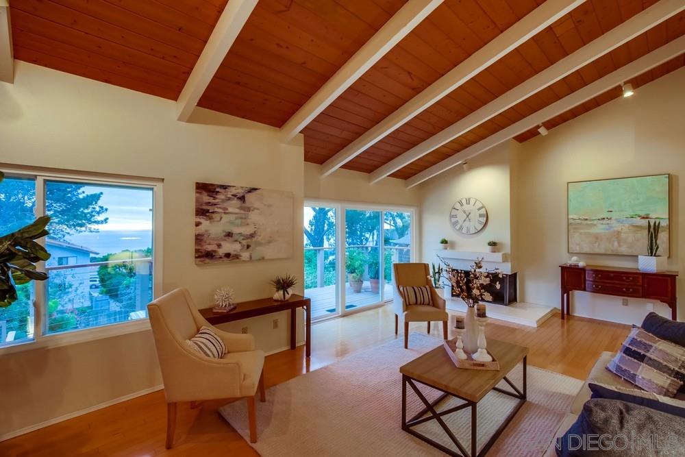 13786 Pine Needles Dr