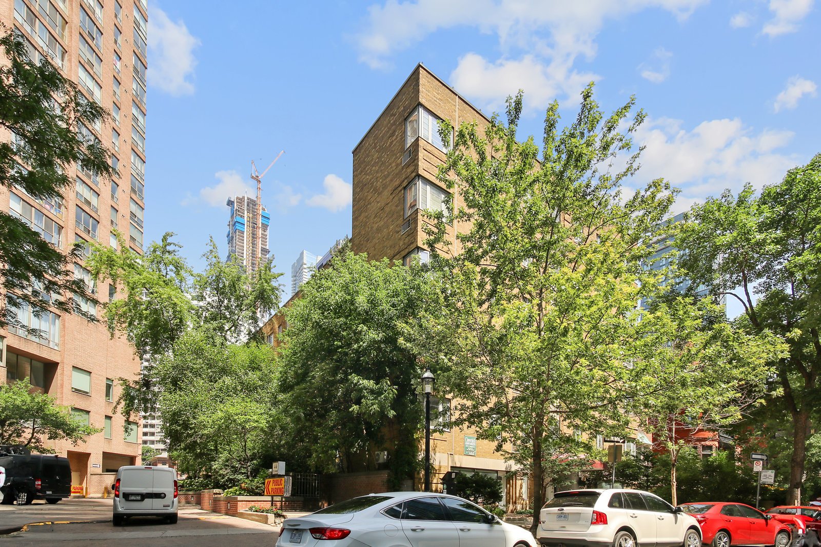  26 St. Joseph Street Unit: 607