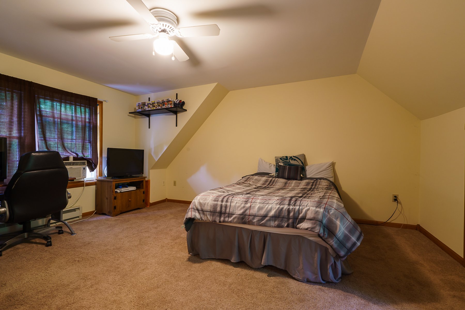 6511 Glen Road