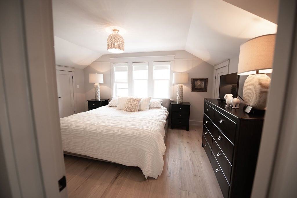 139 Allan Street, Oakville, ON