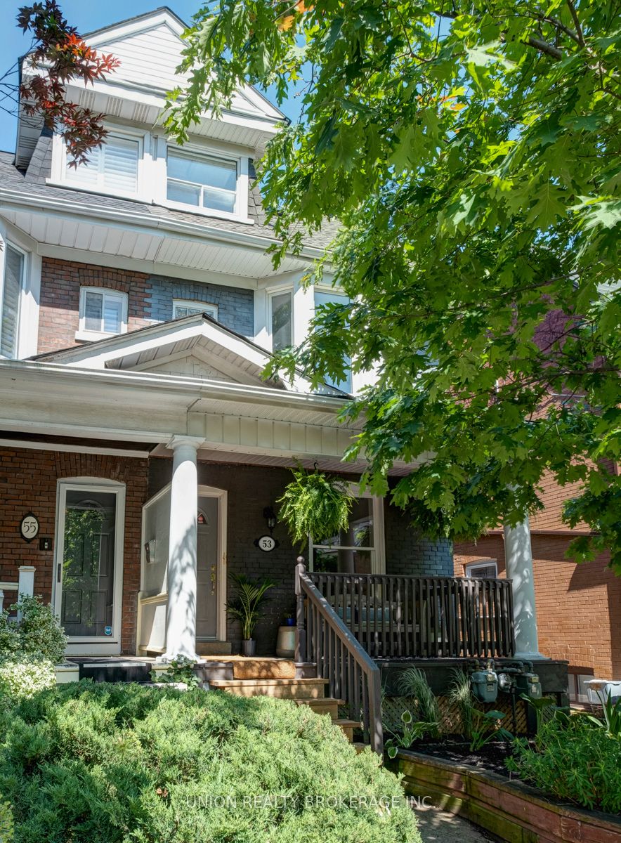 53 Ravina Cres