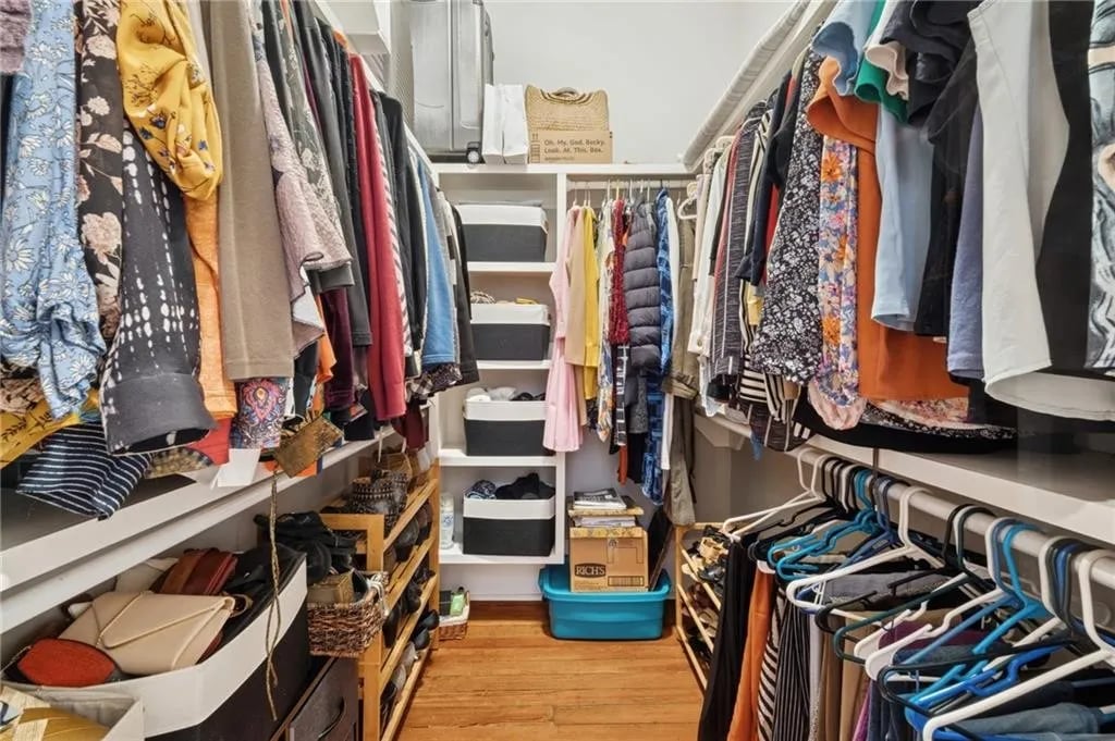 1227 Annunciation St