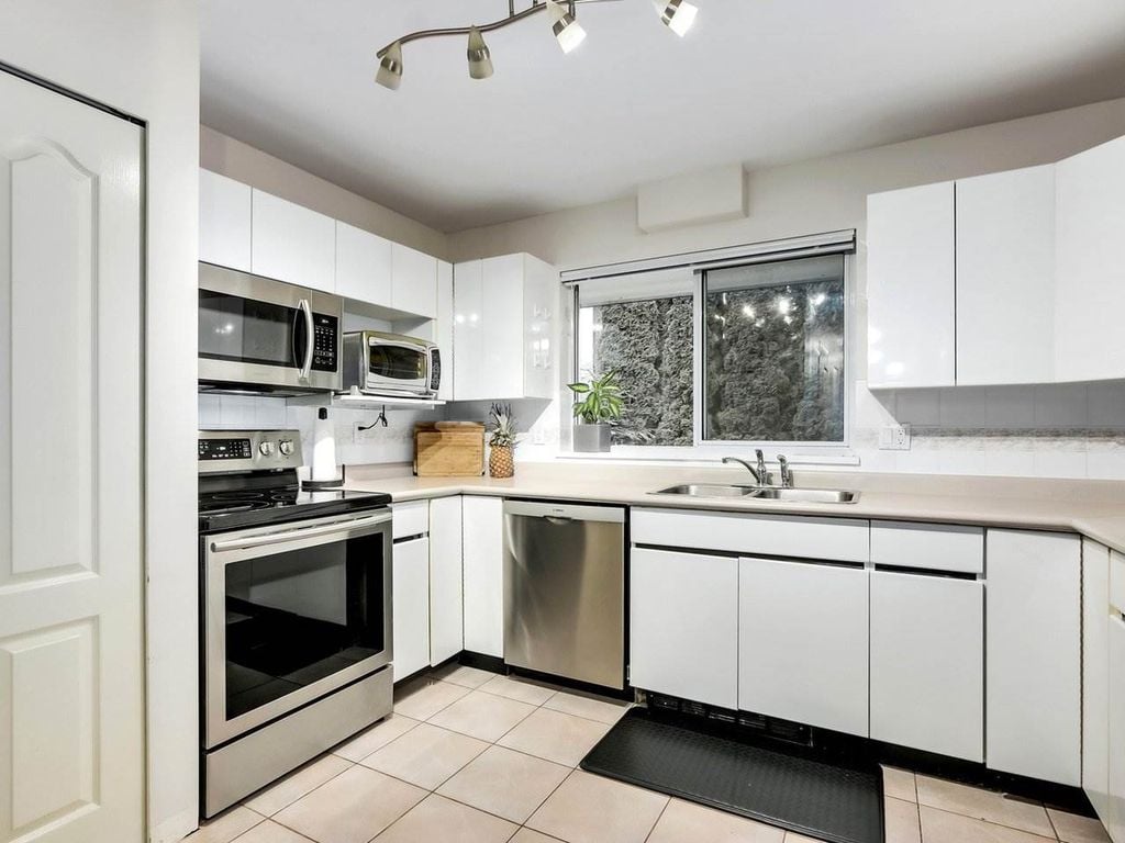 3238 Quebec St, #2