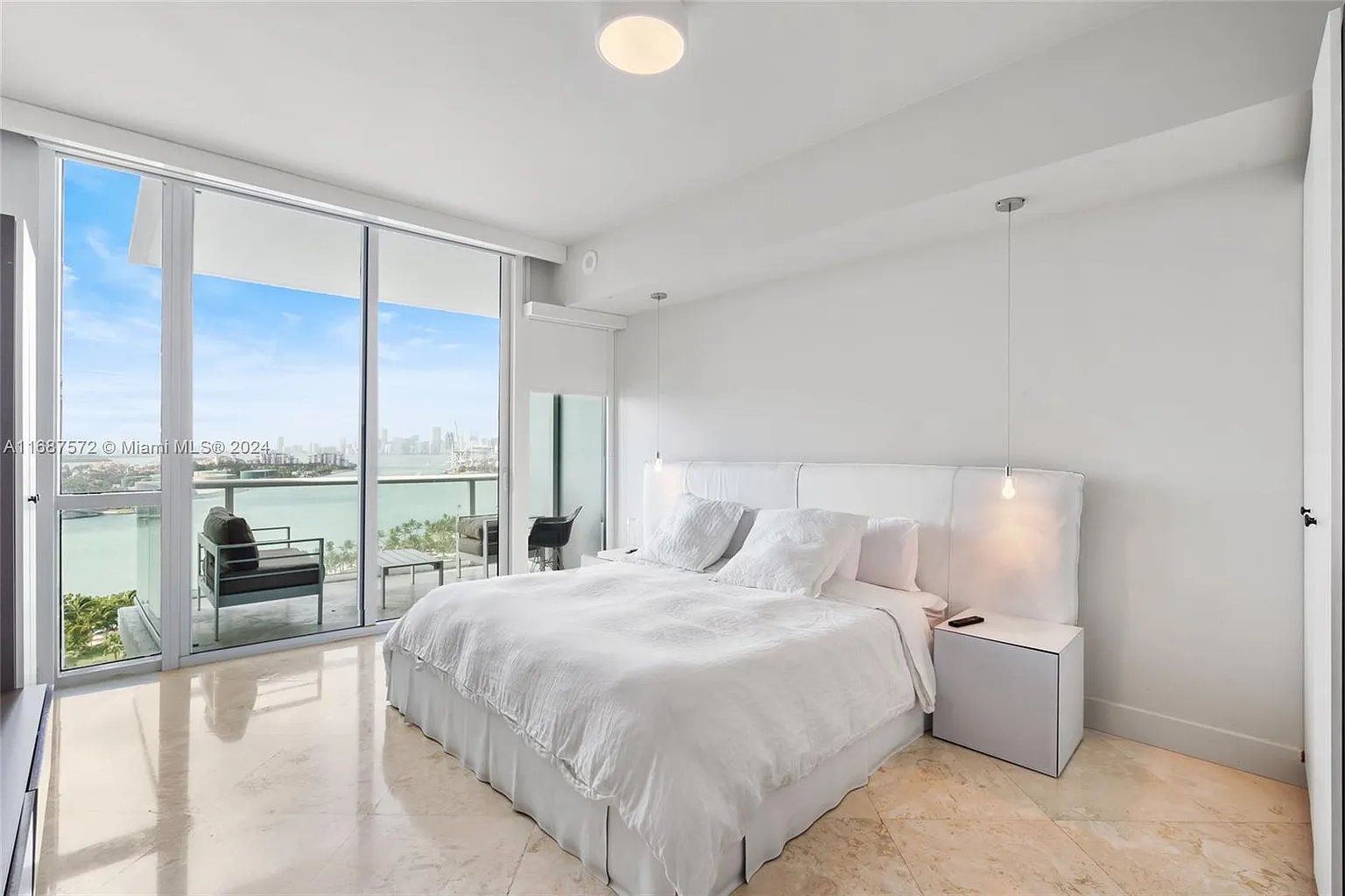 100 S Pointe Dr APT 1603