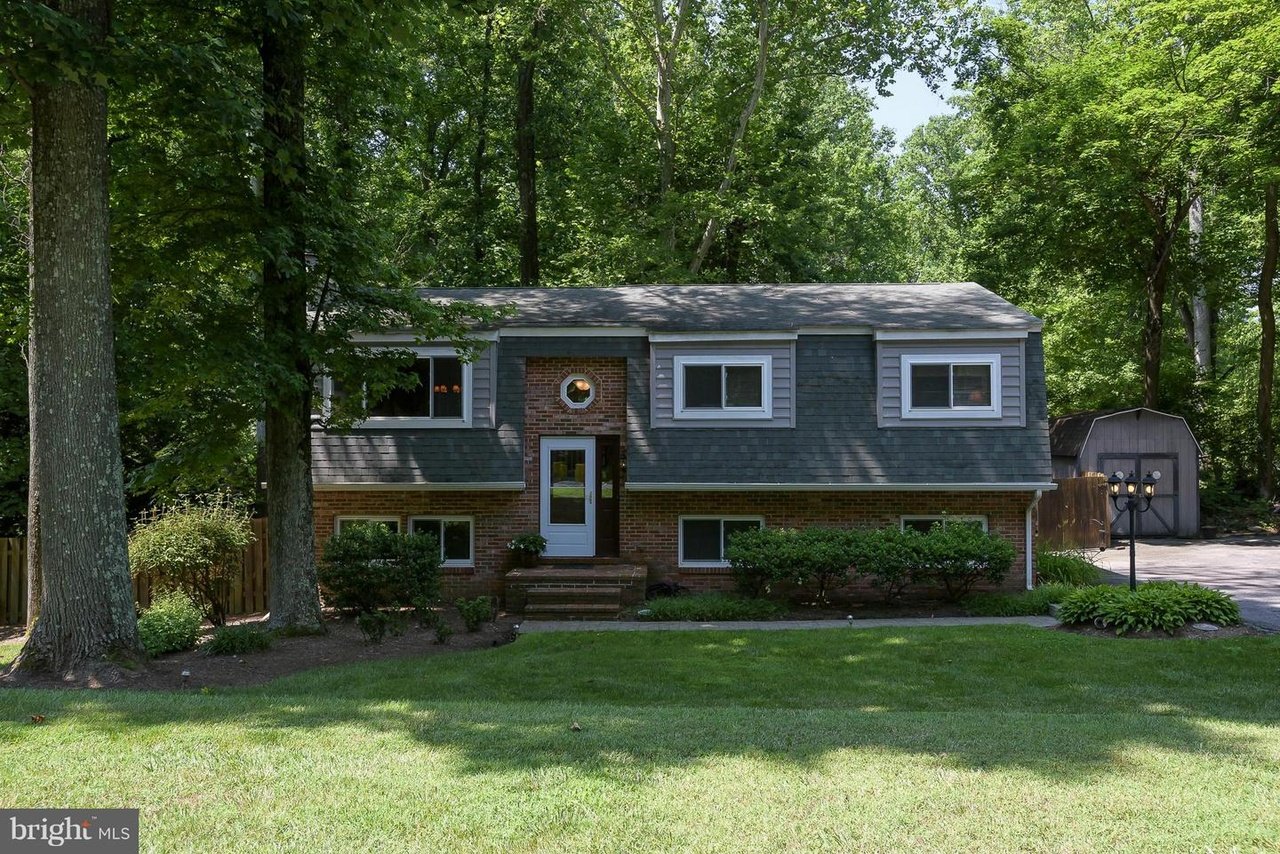 979 Coachway