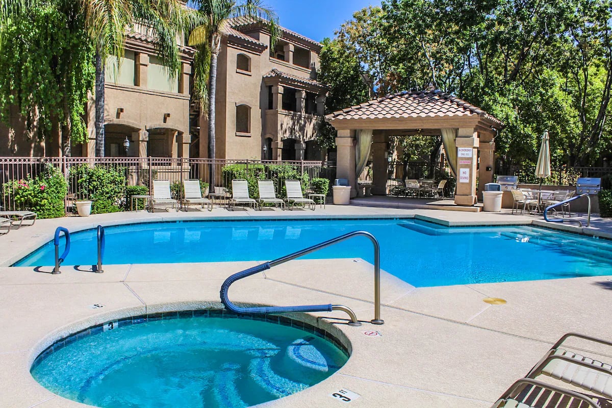 15095 N Thompson Peak Pkwy