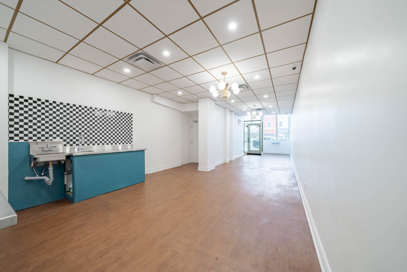 2657 Yonge St Main 