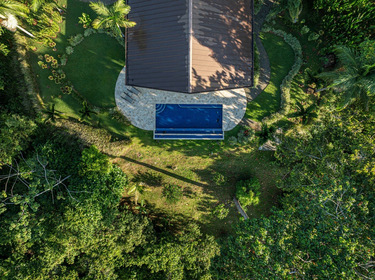 2 ACRES – 2 Bedroom Whales Tale Ocean View Home In Costa Verde Estates Gated Community!!!