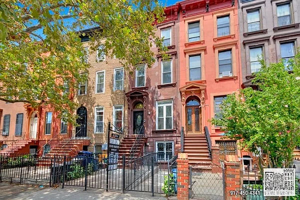 409 Putnam Avenue