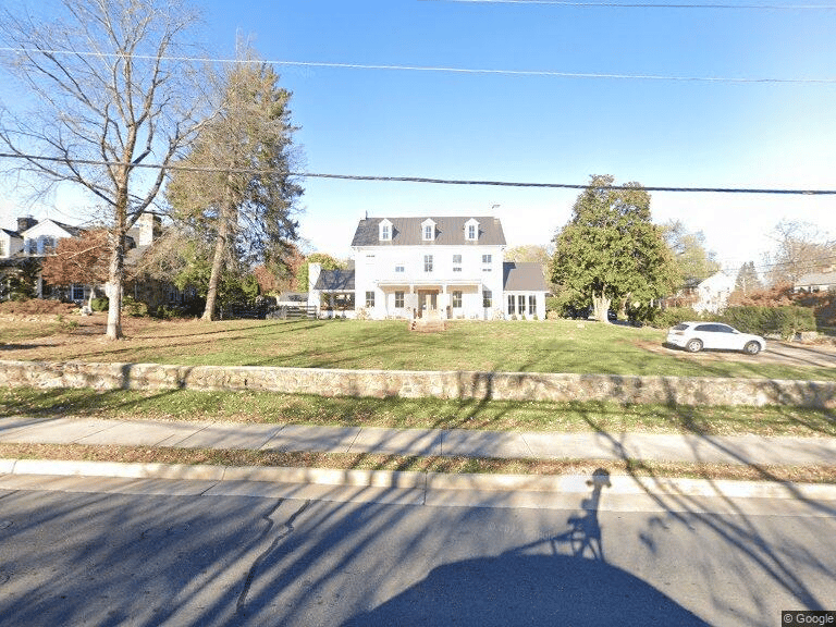 504 W Market St