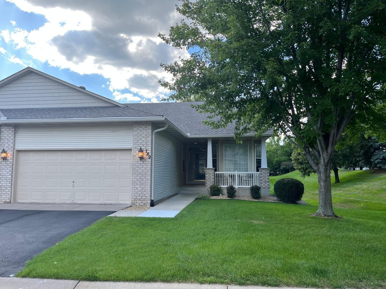 789 Woodduck Dr
