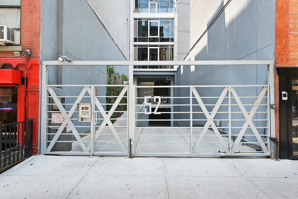 52 E 4th St, #15th