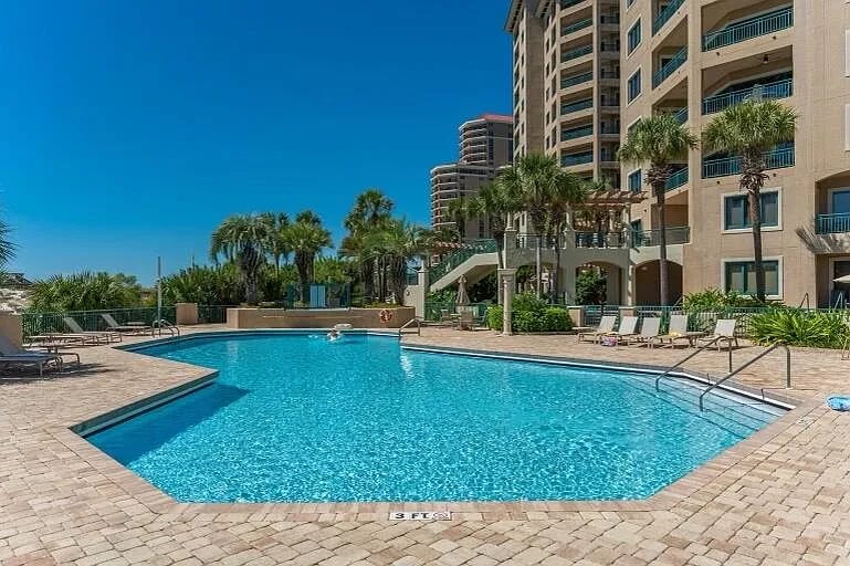 4501 Southwinds Dr #4501