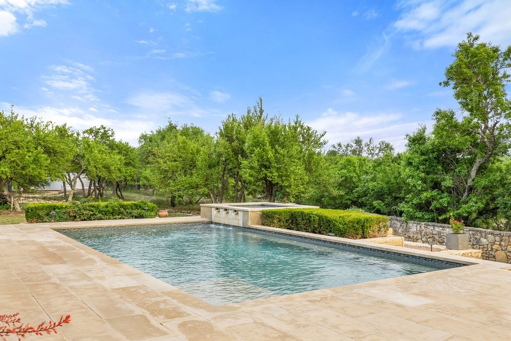 Horseman's Paradise in the heart of Dripping Springs