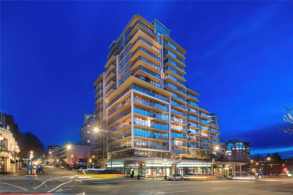 1406 - 707 Courtney St