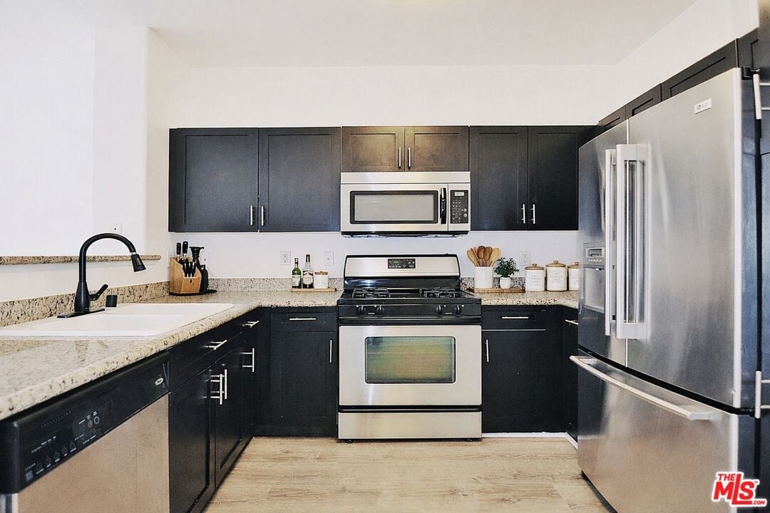 100 S Alameda St #213, Los Angeles