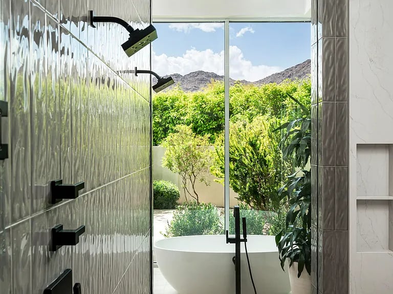 5611 N WILKINSON Road