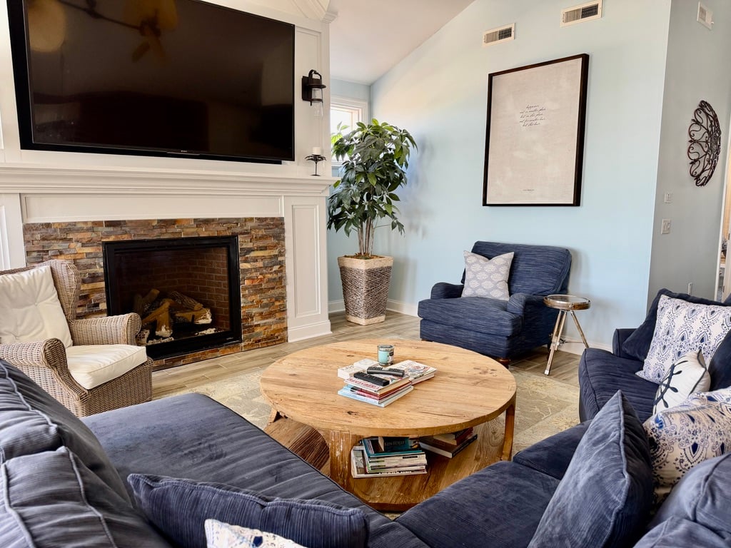 100 N. West Ave #7B, Beach Haven