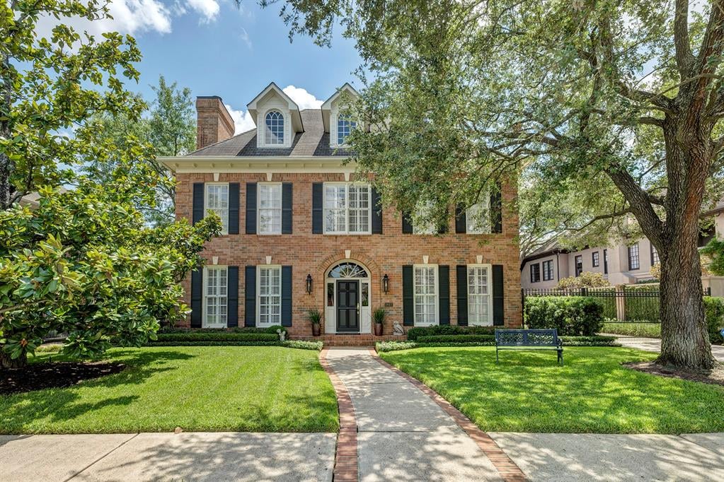 3817 Piping Rock Ln