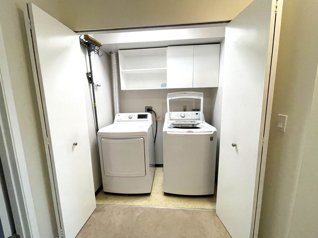 8132 Laval Pl