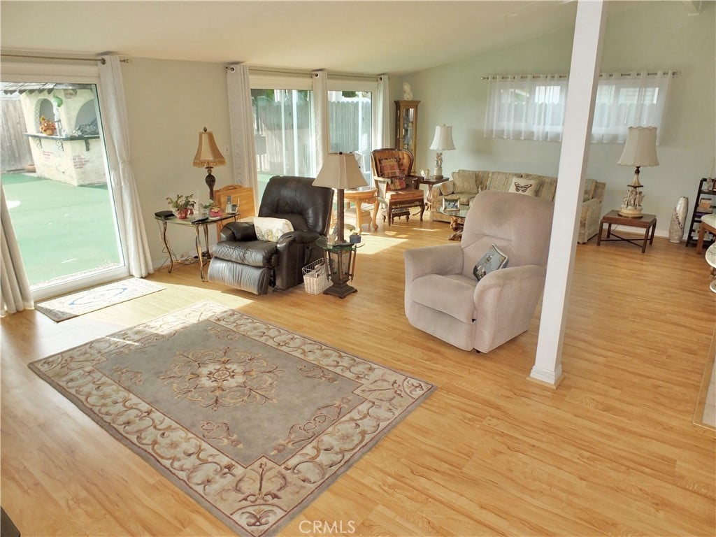 453 Princeton Dr