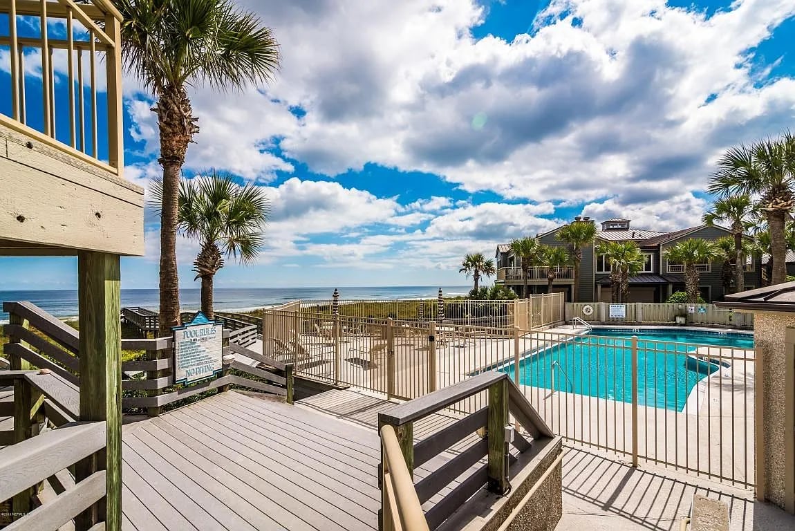 186 Sea Hammock Way