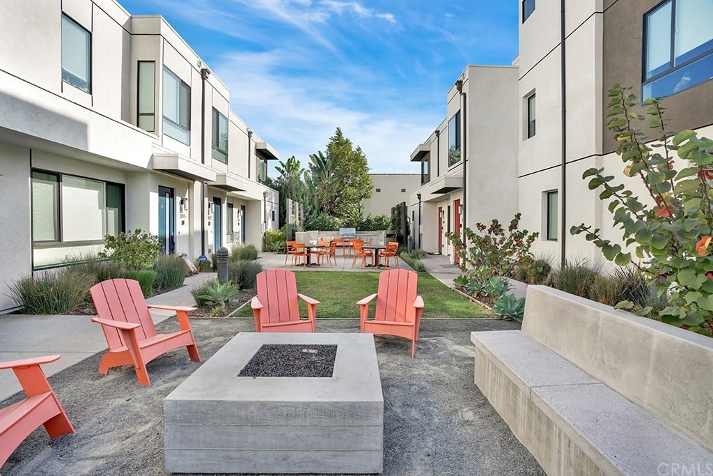 118 S Avenue 50, Unit 505