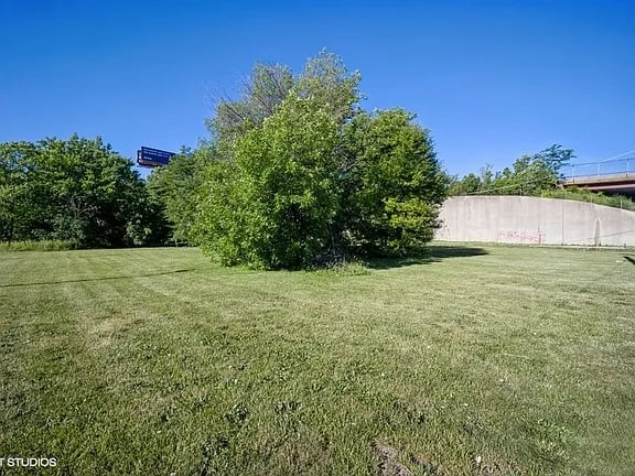 1180 W Irving Park Rd