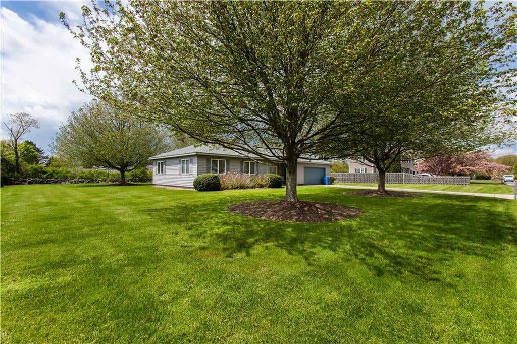 8 Barton Lane, Middletown RI, 02842