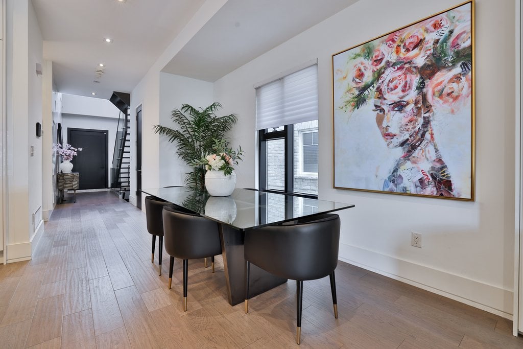 7B Iroquois Ave