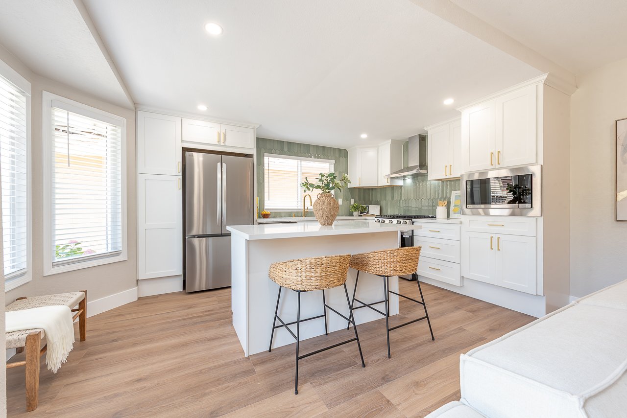 Newly Remodeled. 1 Bed/Bth down, Pioneer Elem!