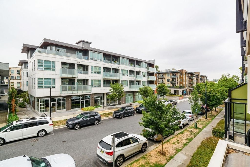 728 W 14th St, #16