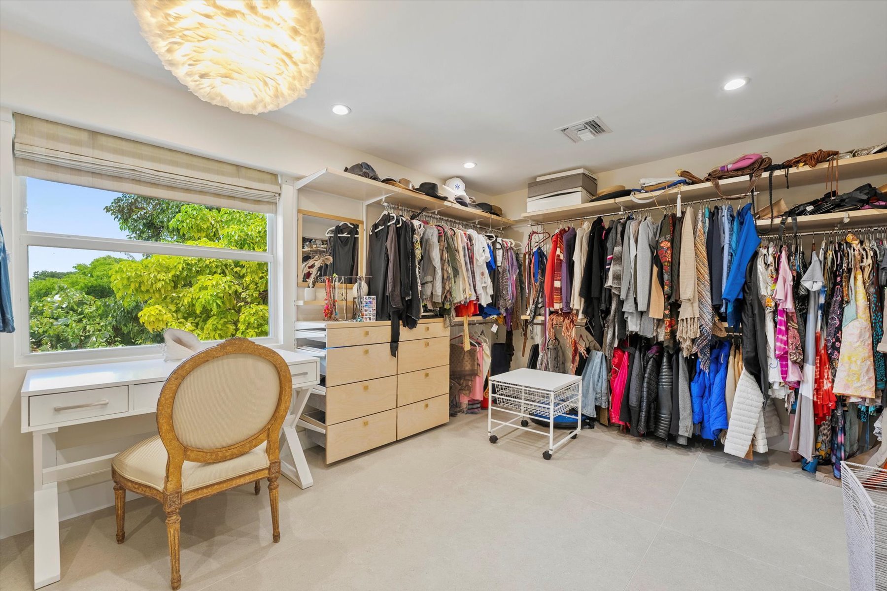 2900 Greenbriar Blvd