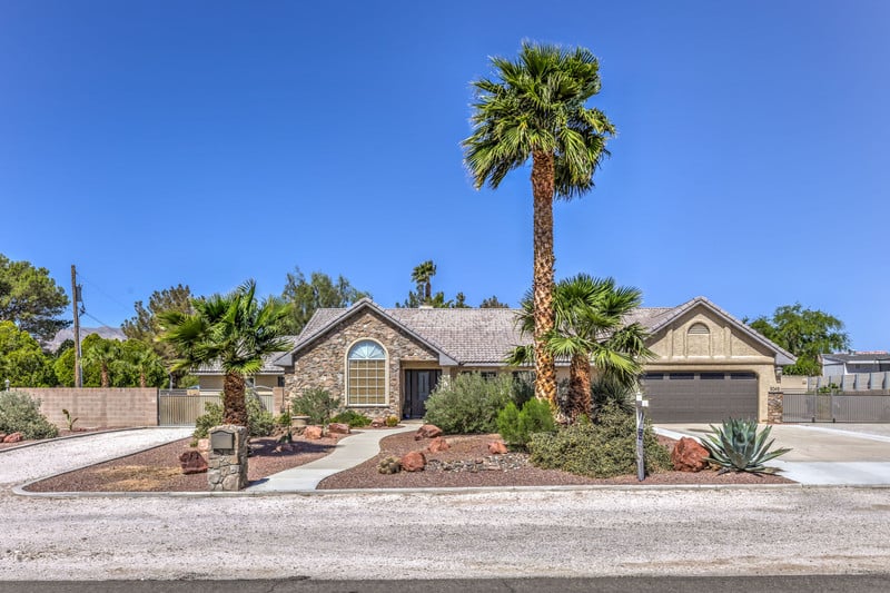 5045 N Bonita Vista St