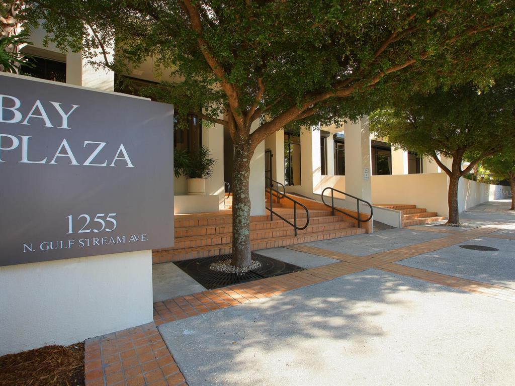 1255 North Gulfstream Ave, #904