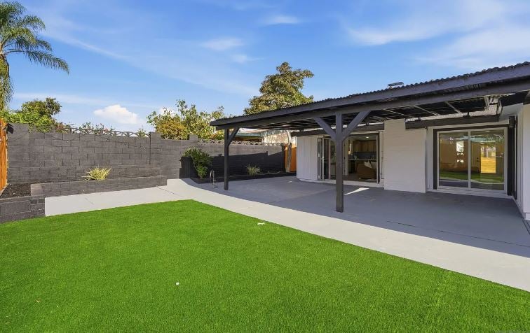 2828 Mission Village Dr, San Diego, CA 92123