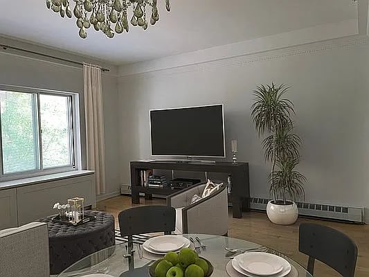 534 W 42nd St, #3