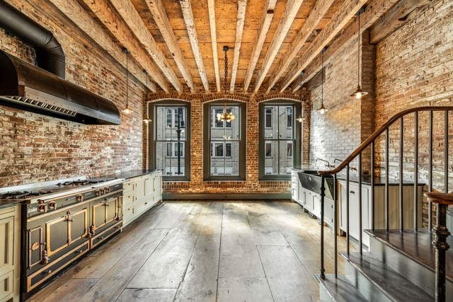 134 Beekman St #1 
