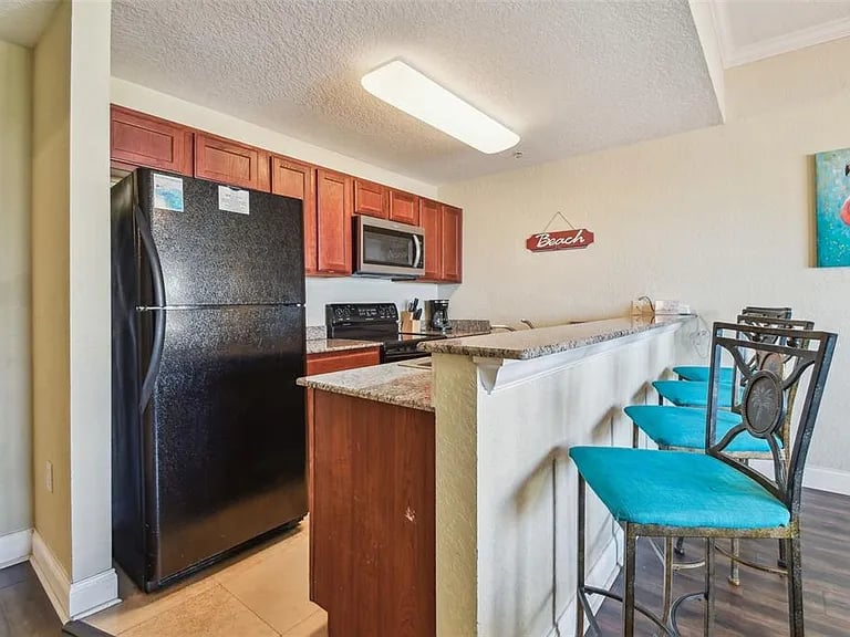 10315 Gulf Blvd #302