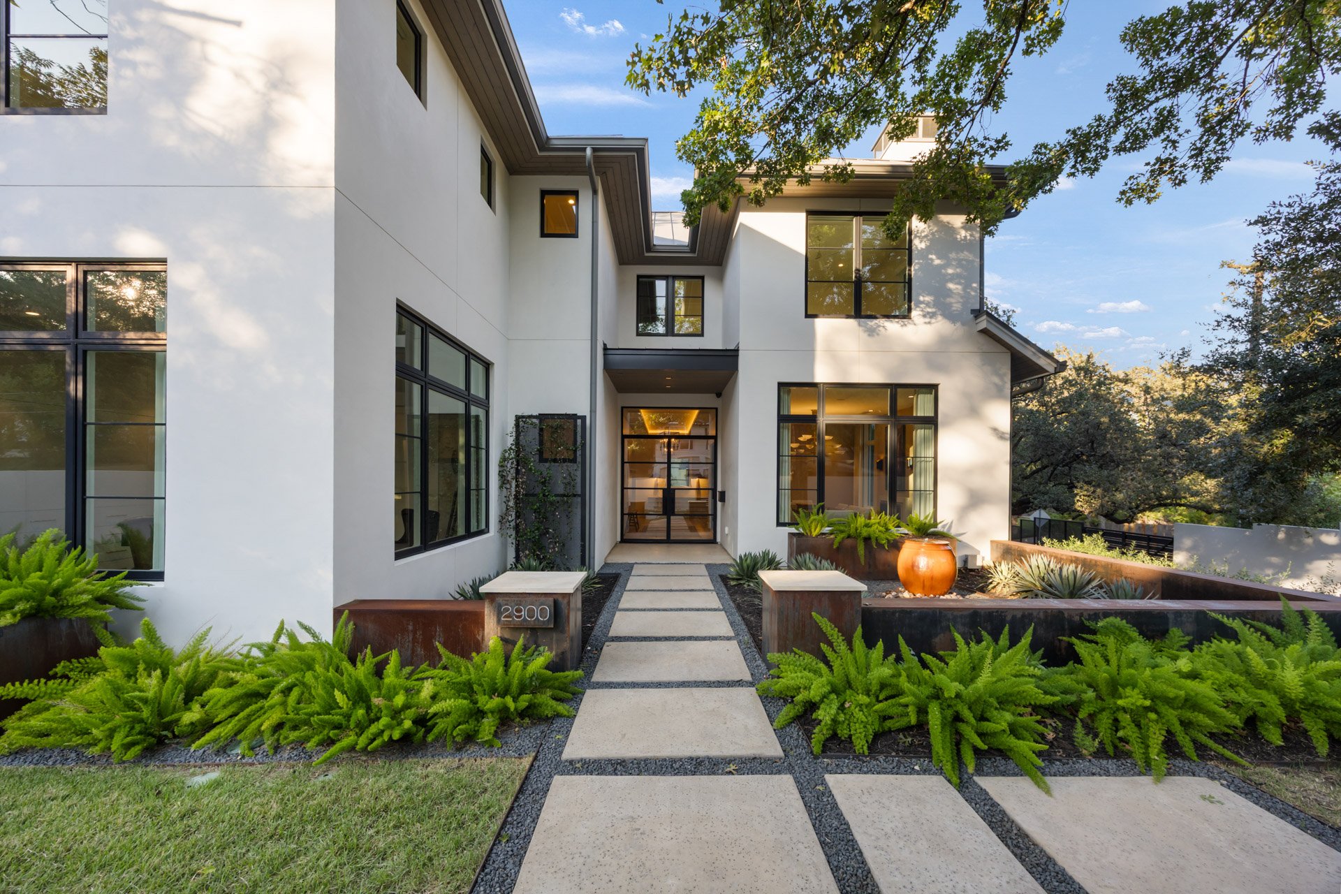 2900 Townes