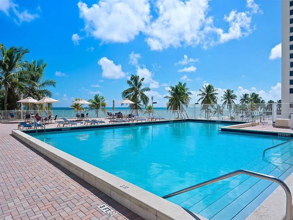 2101 S Ocean Drive 801