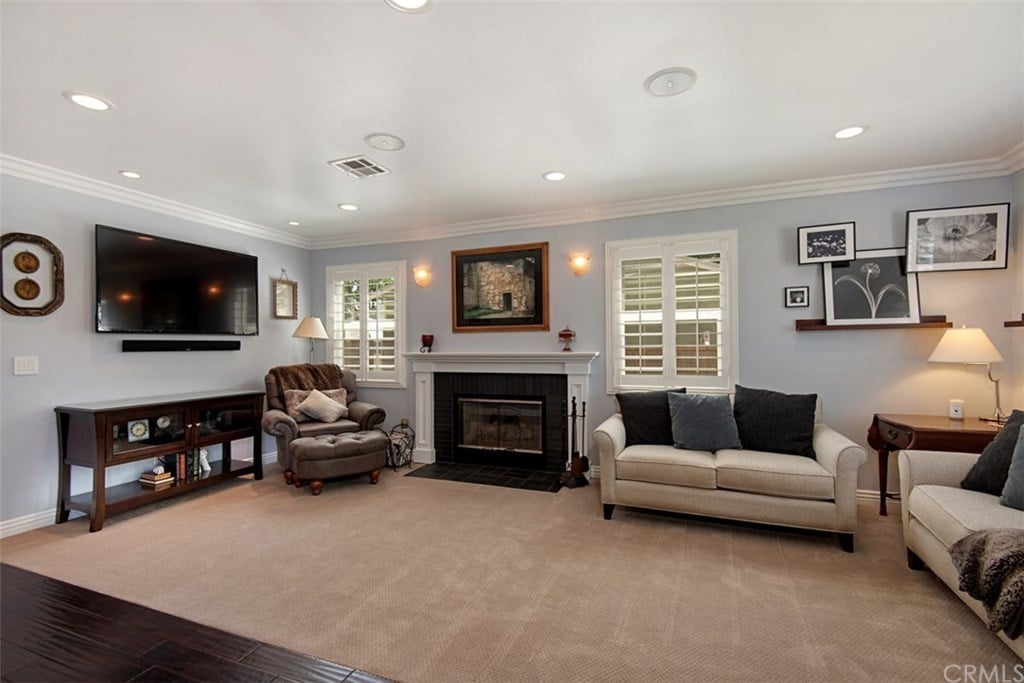 1431 Kenneth Dr
