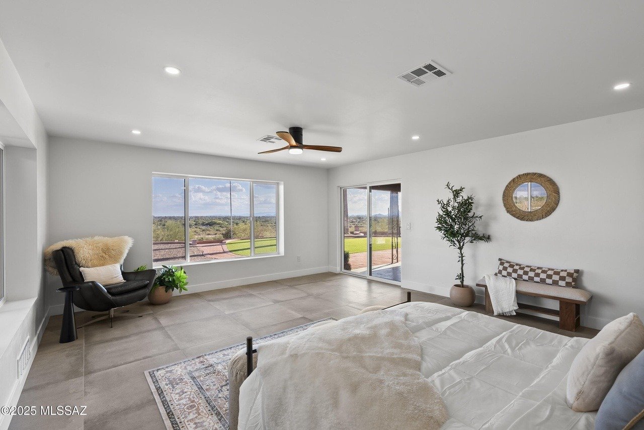 5240 E River House Rd