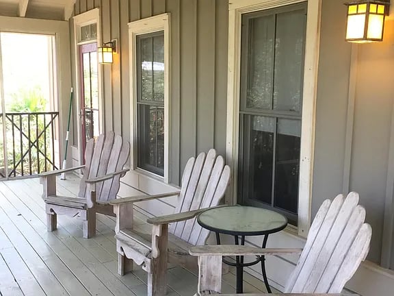 19 Vizcaya Ln