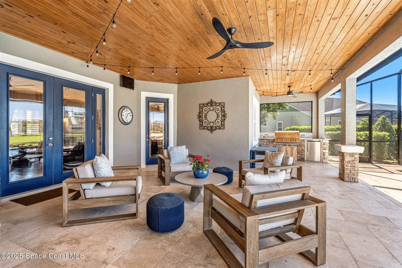 3077 Cortona Dr