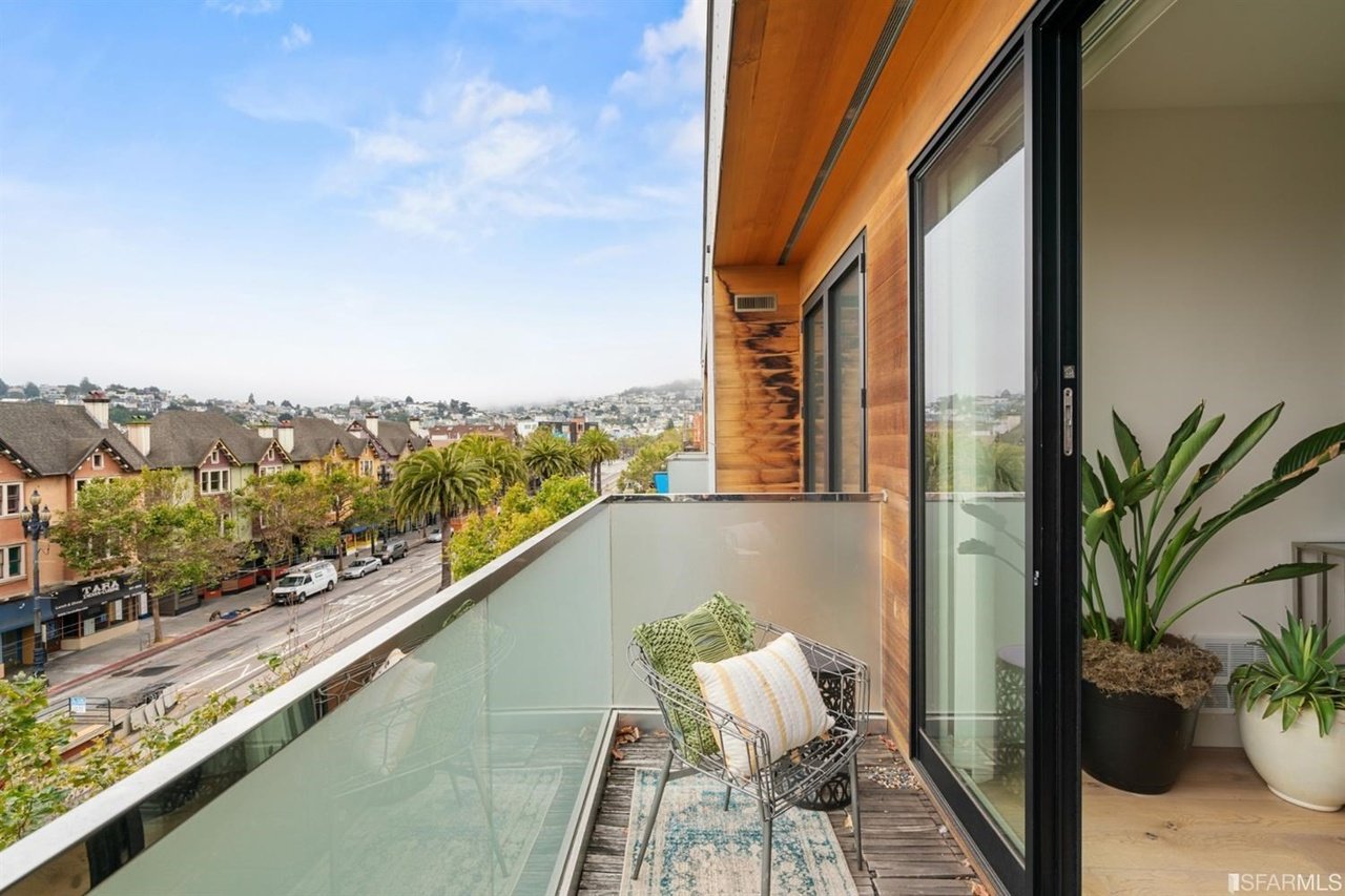 2200 Market Street #402