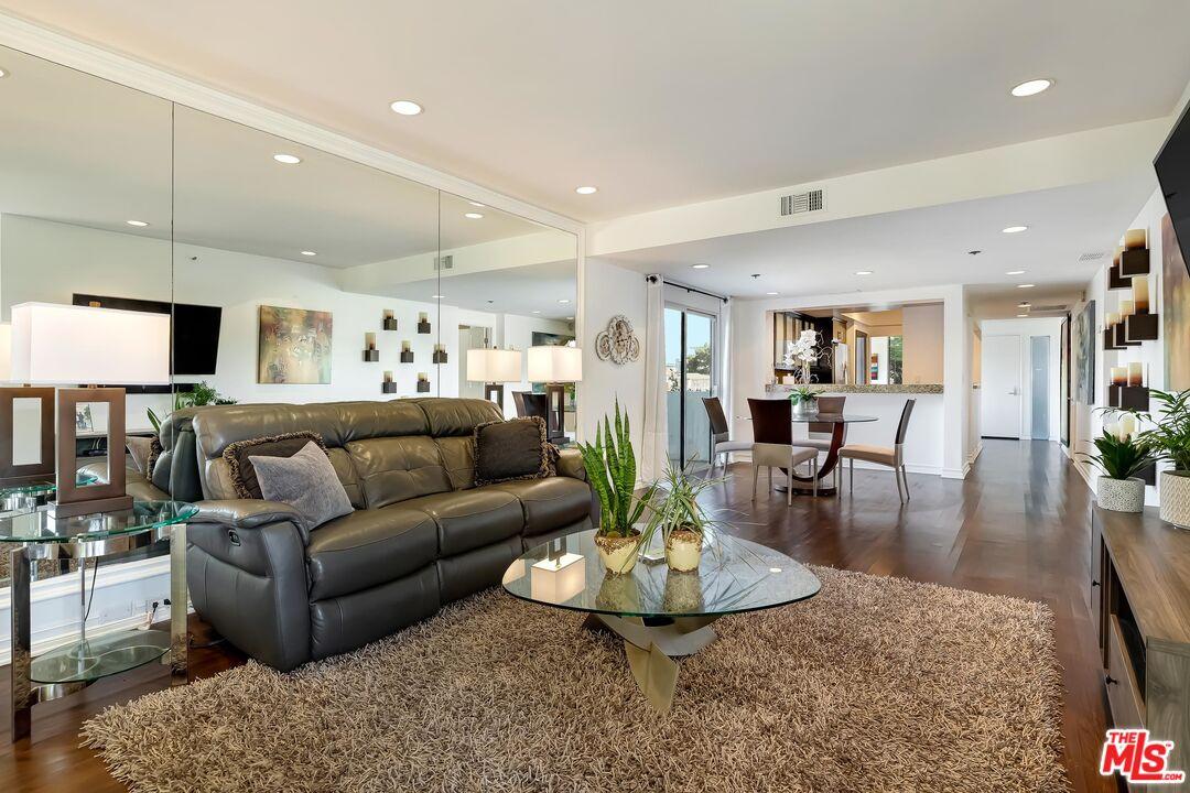 2910 Neilson Way Unit: 313