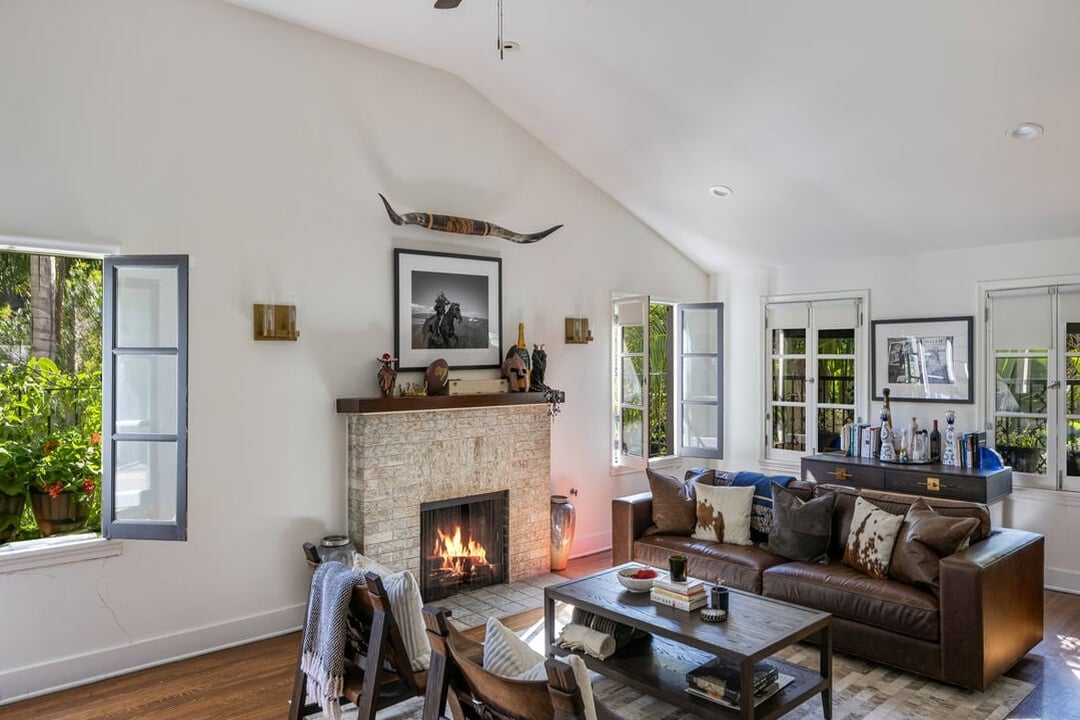 Velaris Estate, Laurel Canyon Blvd, 90046