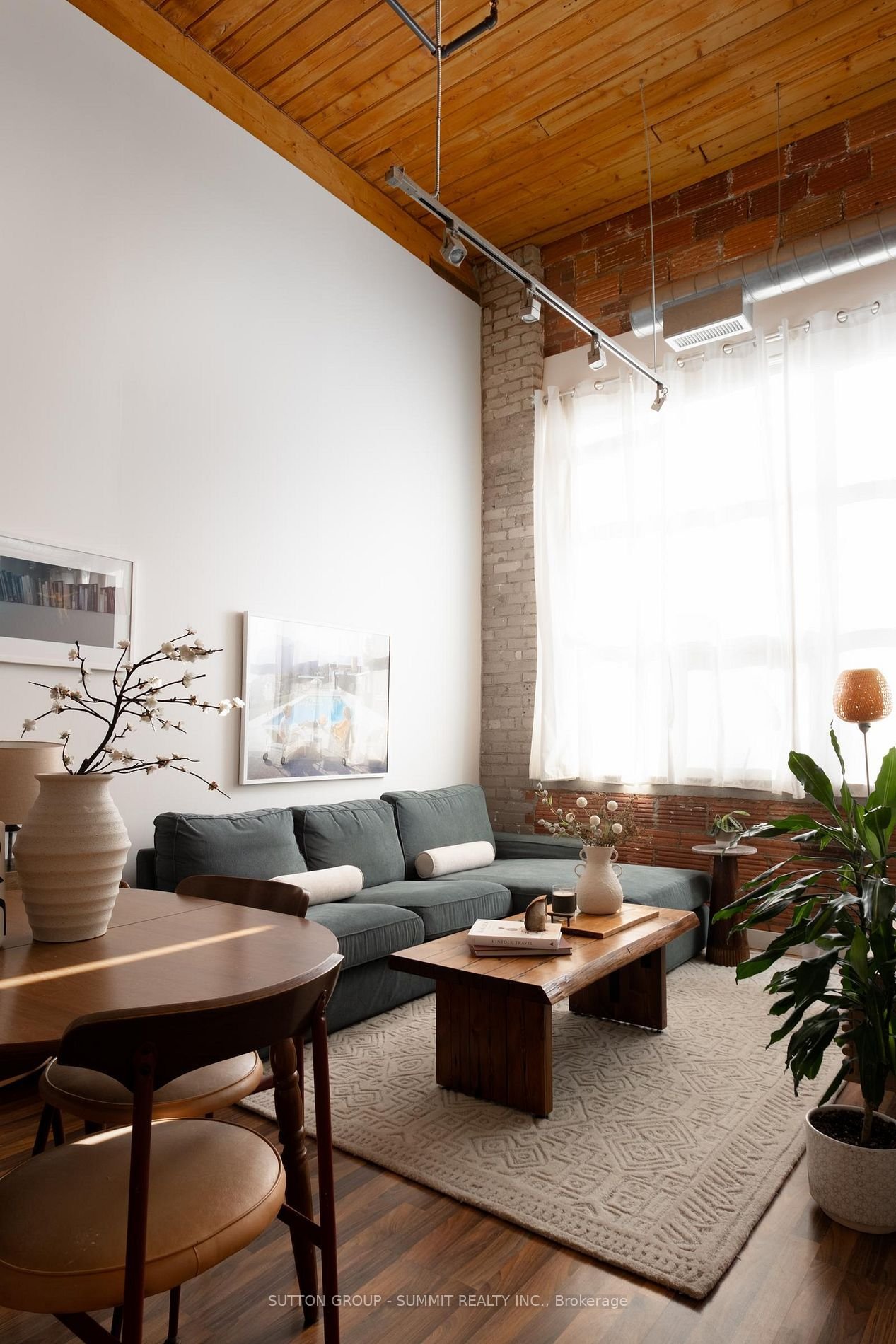 HISTORICAL PENTHOUSE SUITE